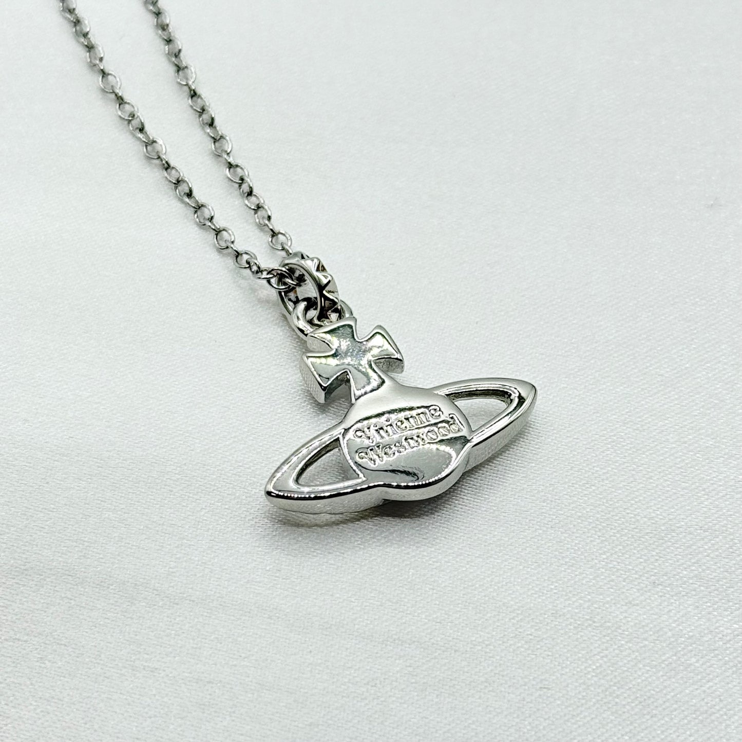 MAYFAIR BAS RELIEF Vivienne Westwood ネックレス 128