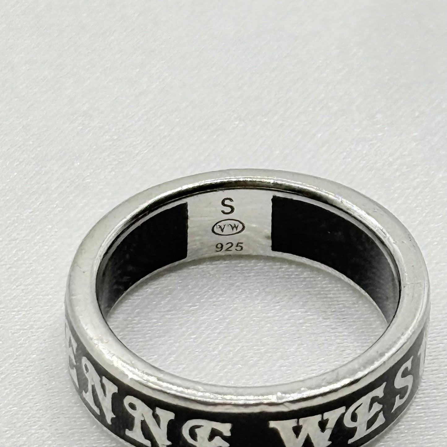 Vivienne Westwood リング 128