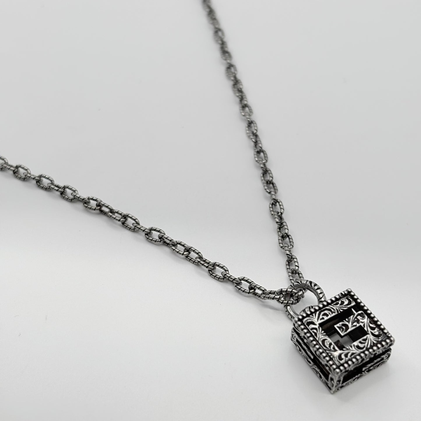 GUCCI ネックレス