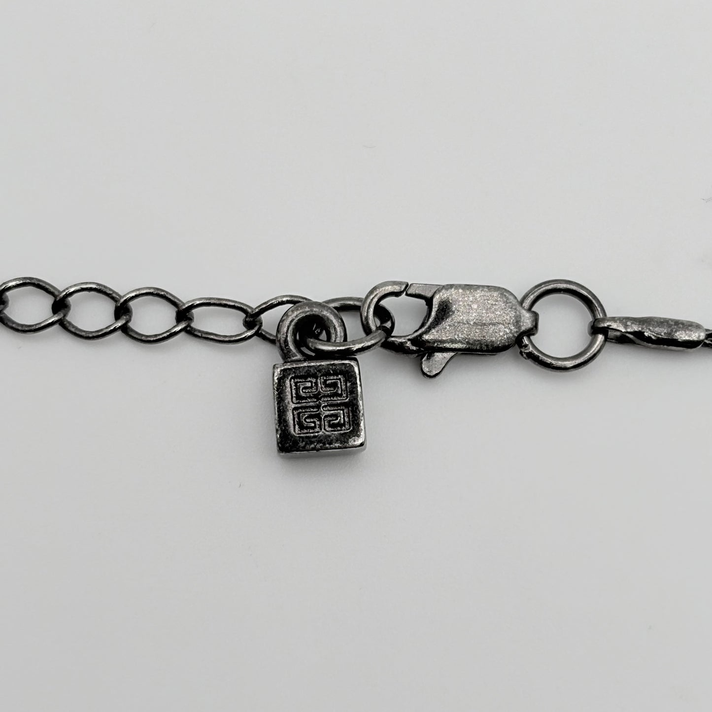 GIVENCHY ネックレス