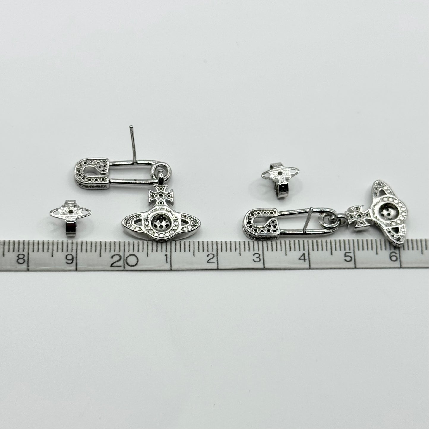 Vivienne Westwood ピアス 126