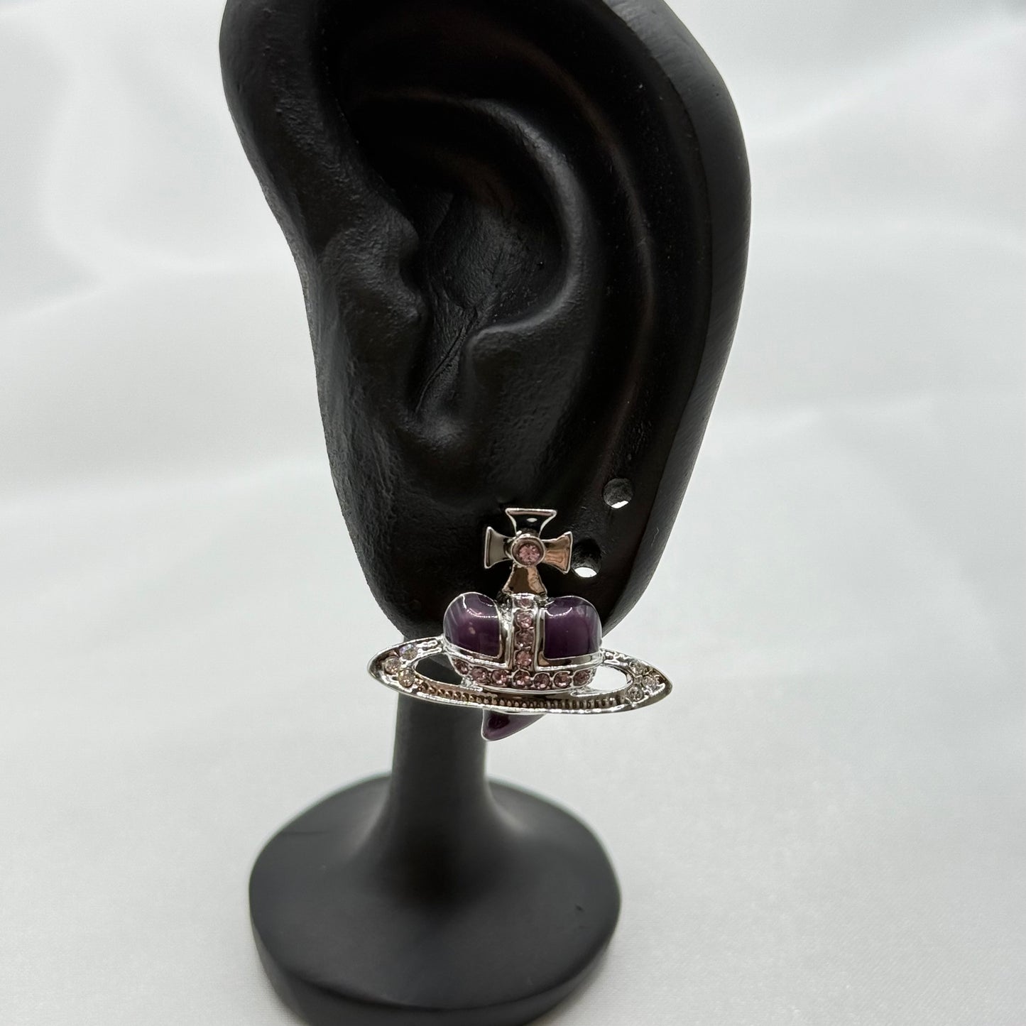 DIAMANTE HEART ピアス
Vivienne Westwood 110.