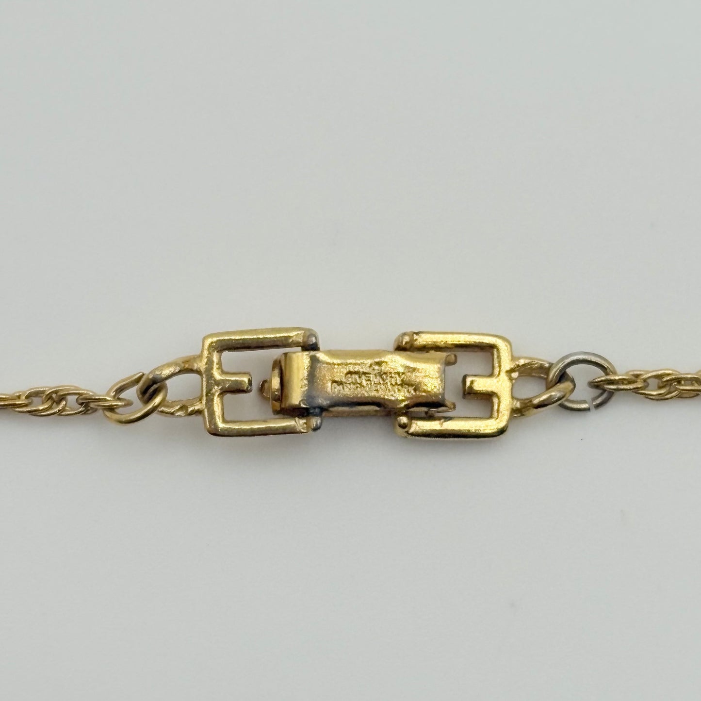 GIVENCHY ネックレス