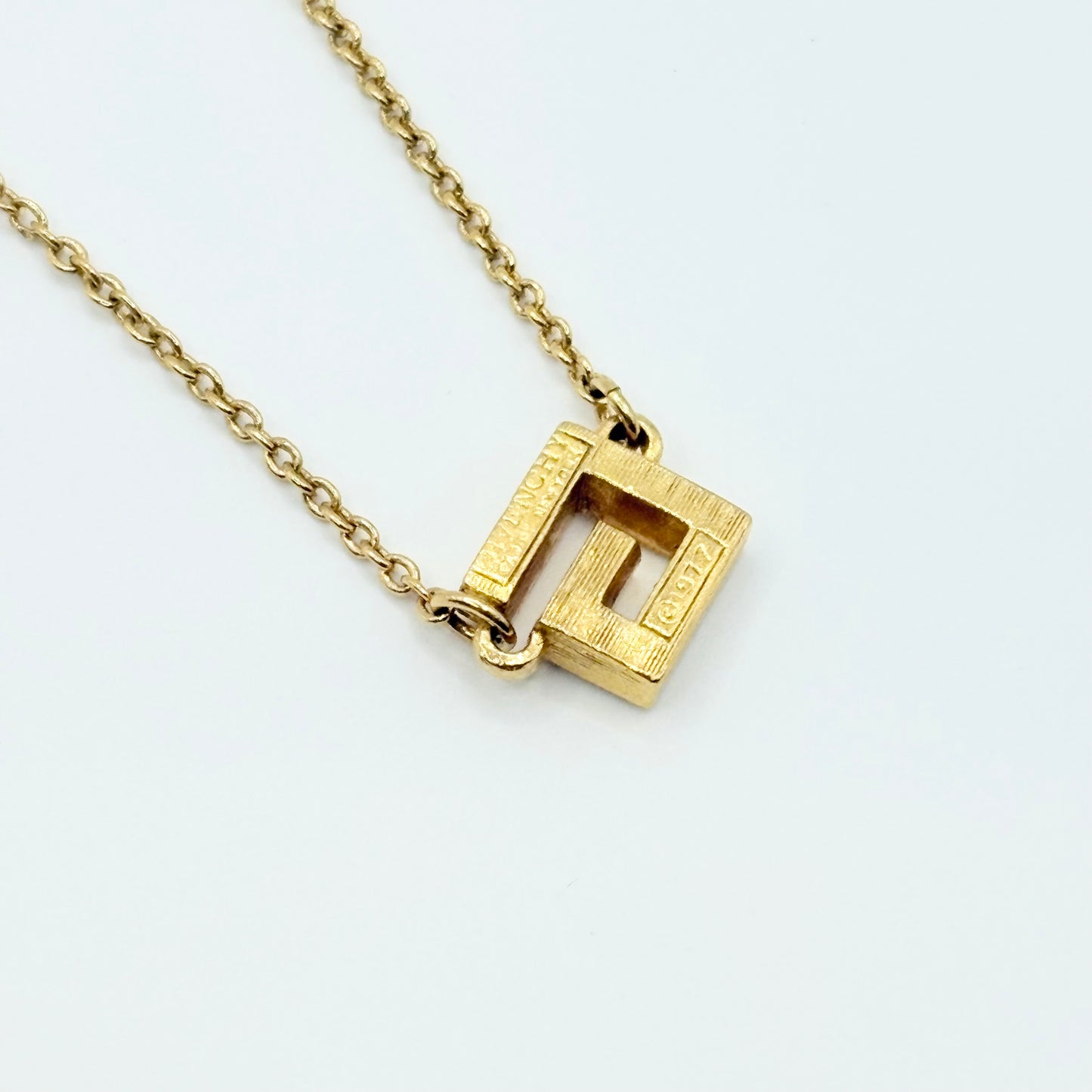 GIVENCHY ネックレス 670