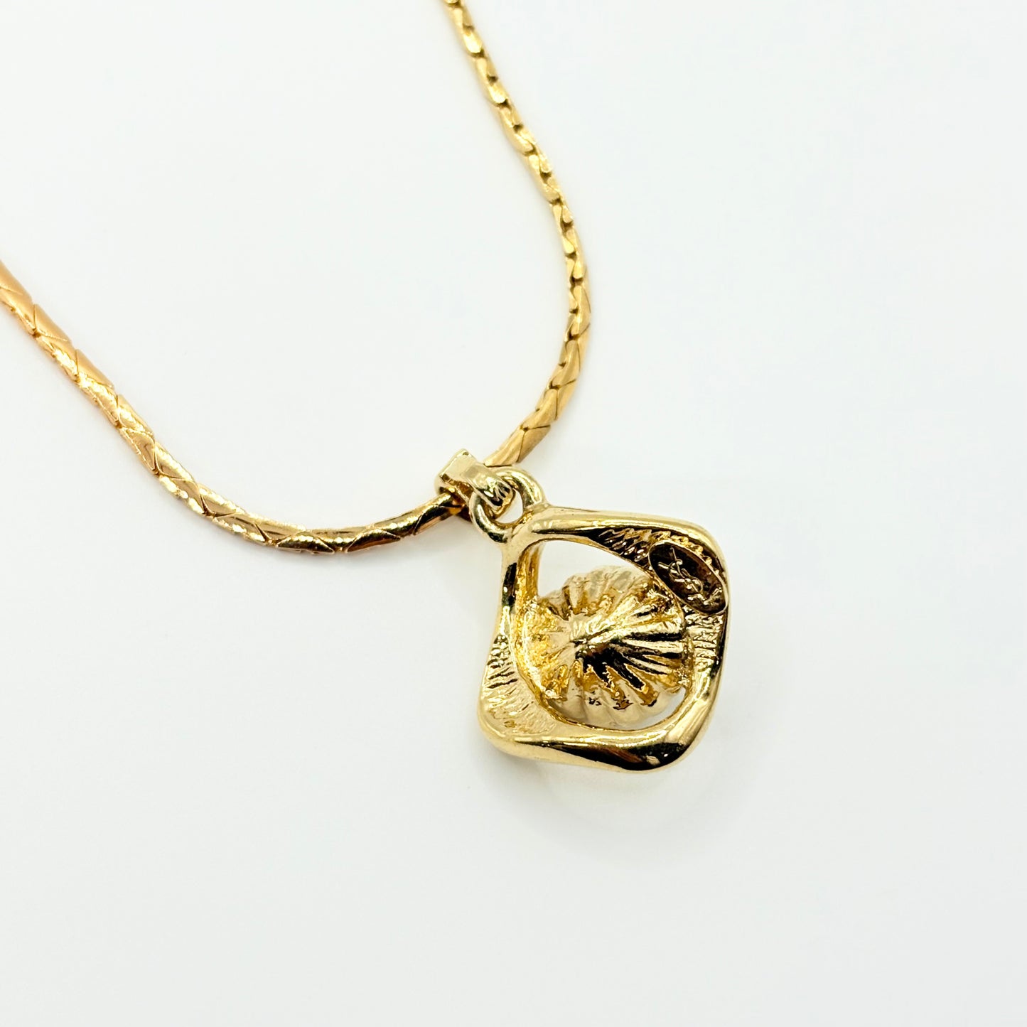 YVES SAINT LAURENT ネックレス 692