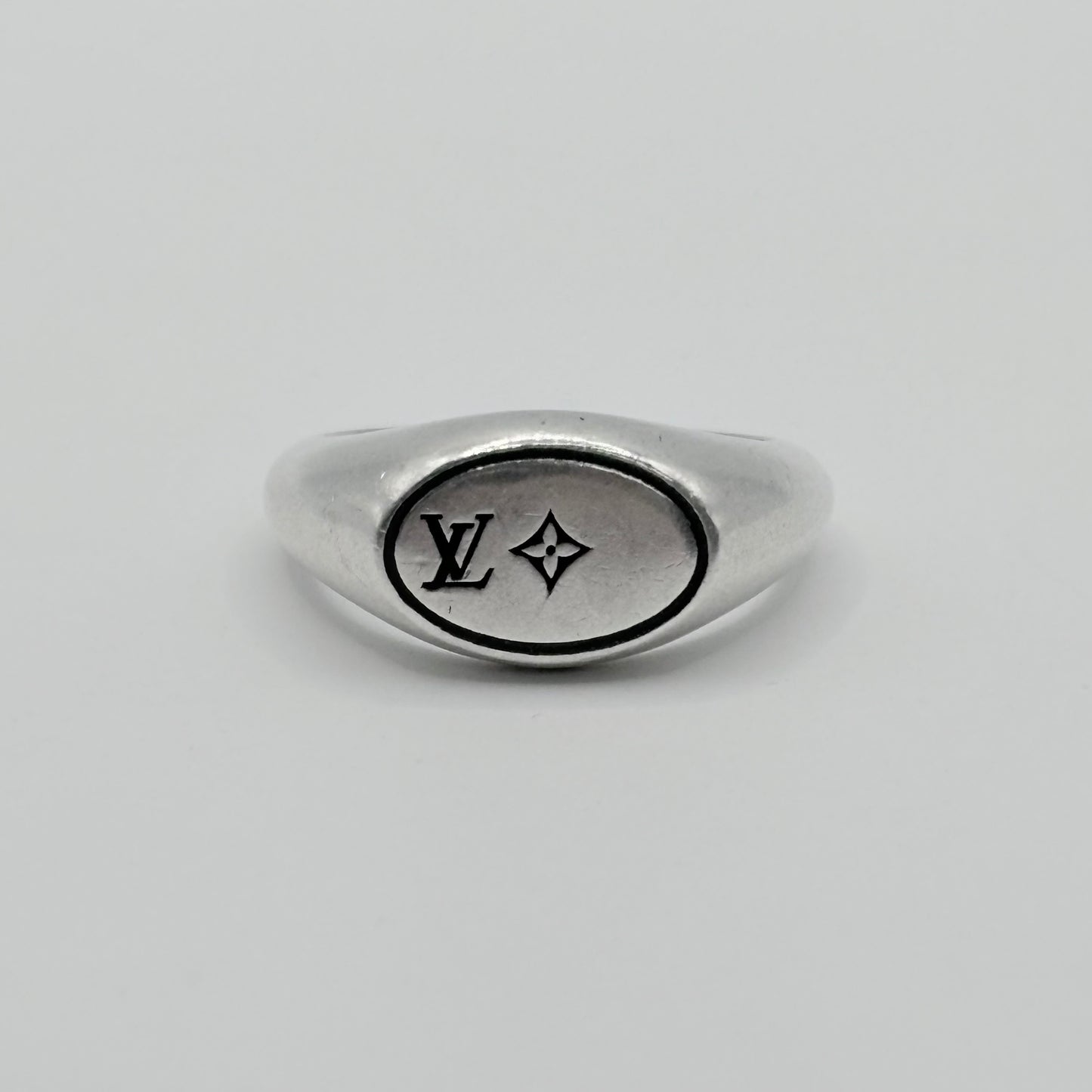 LOUIS VUITTON リング