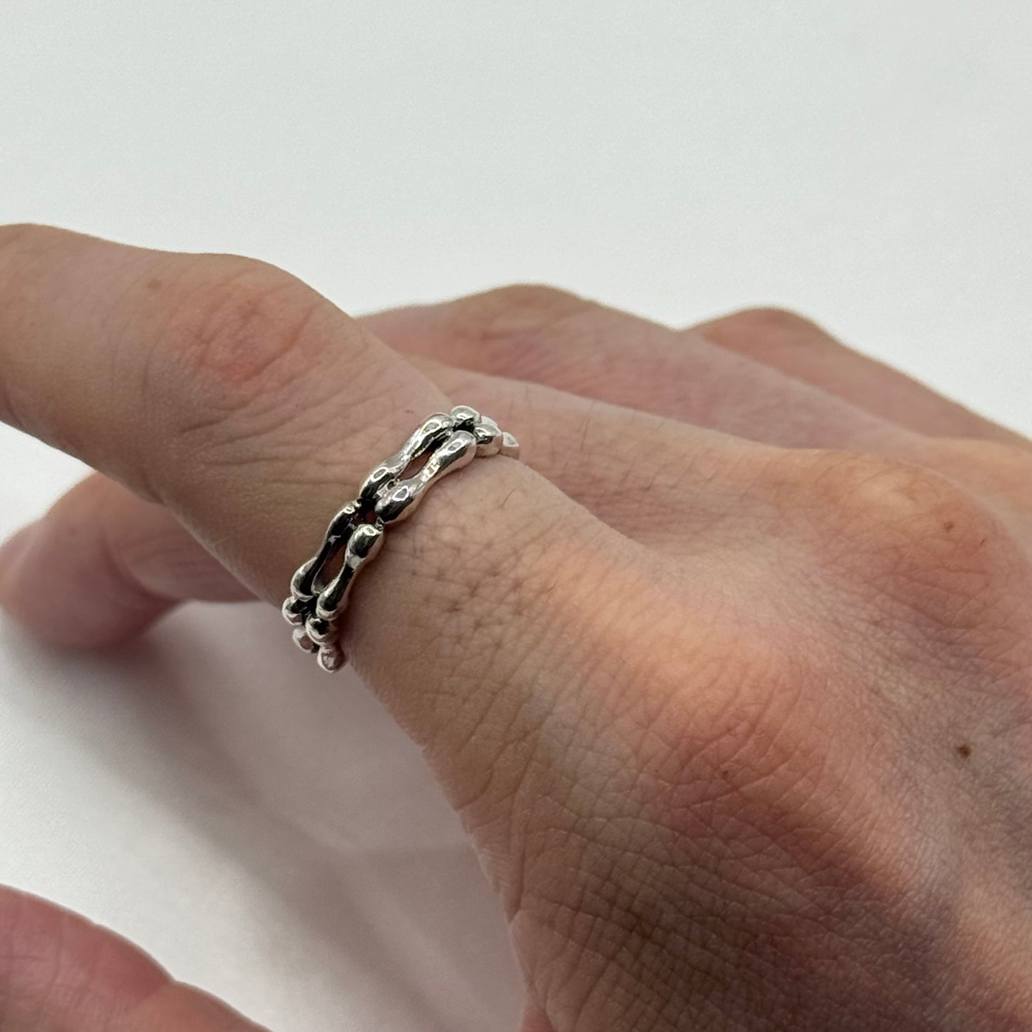 ボーンモチーフリング サイズ複数あり silver925
321