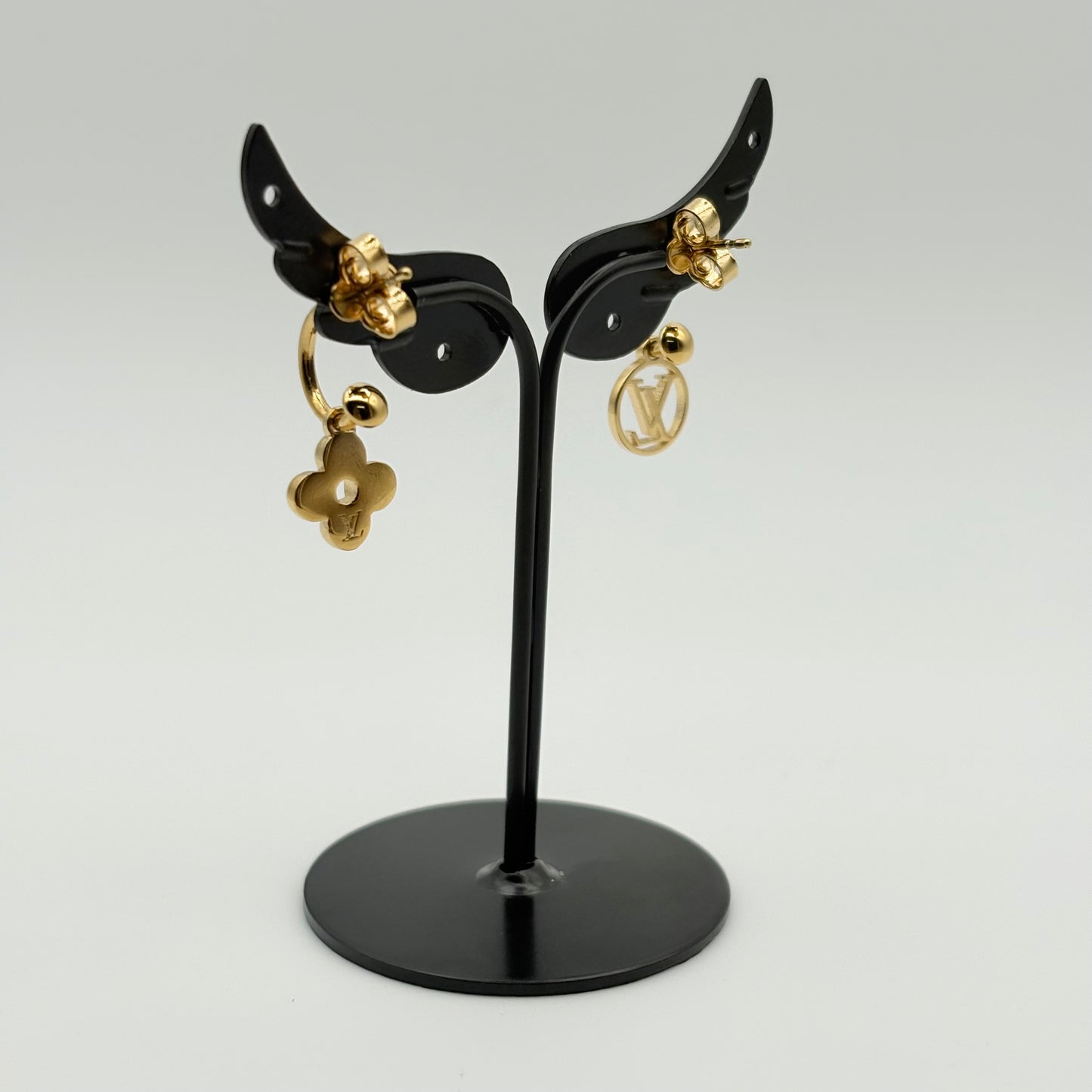 LOUIS VUITTON ピアス