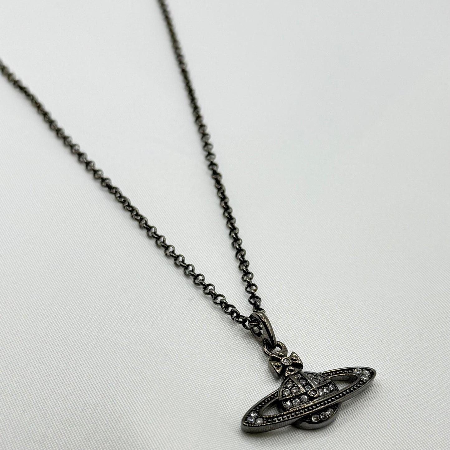 Vivienne Westwood ブラックネックレス 134