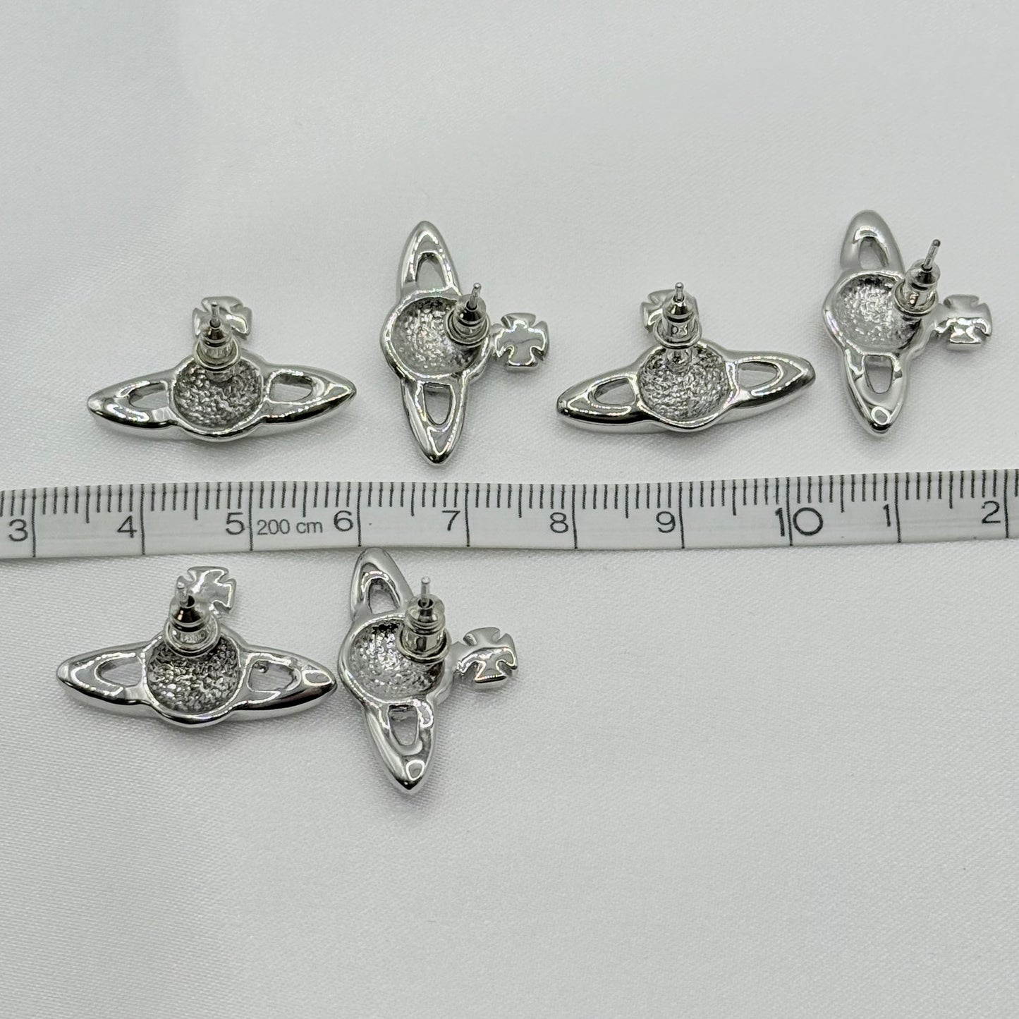SMALL NEO BAS RELIEF Vivienne Westwood ピアス 123