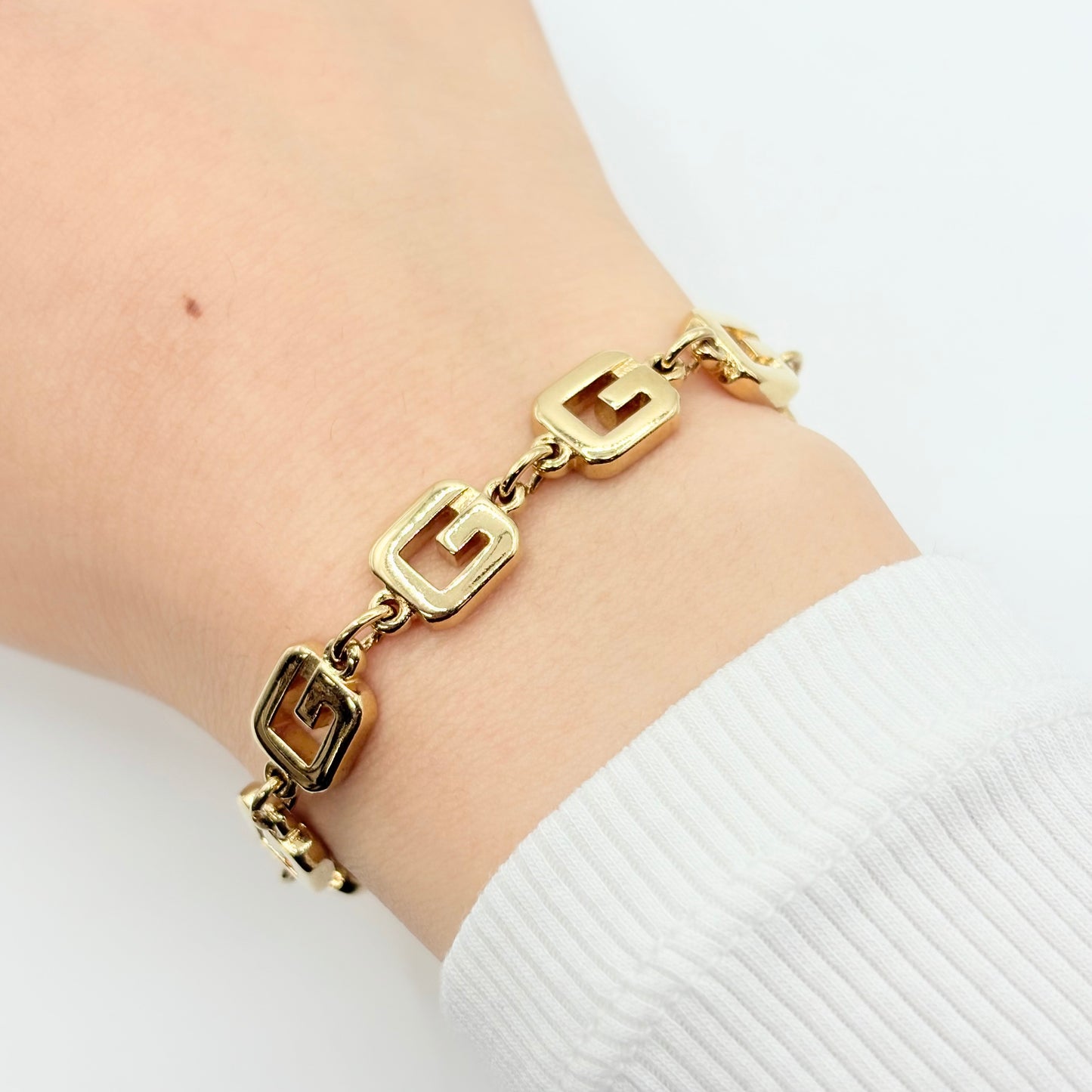 GIVENCHY ブレスレット