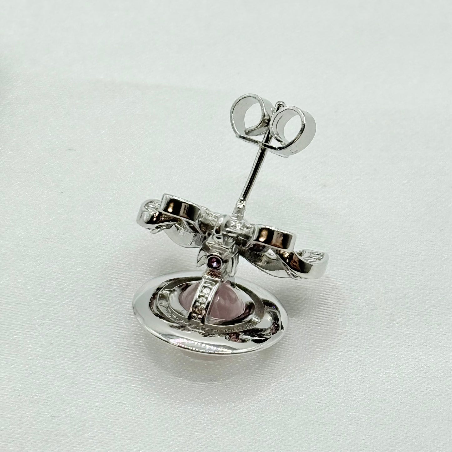 リボンオーブピアスVivienne Westwood 125