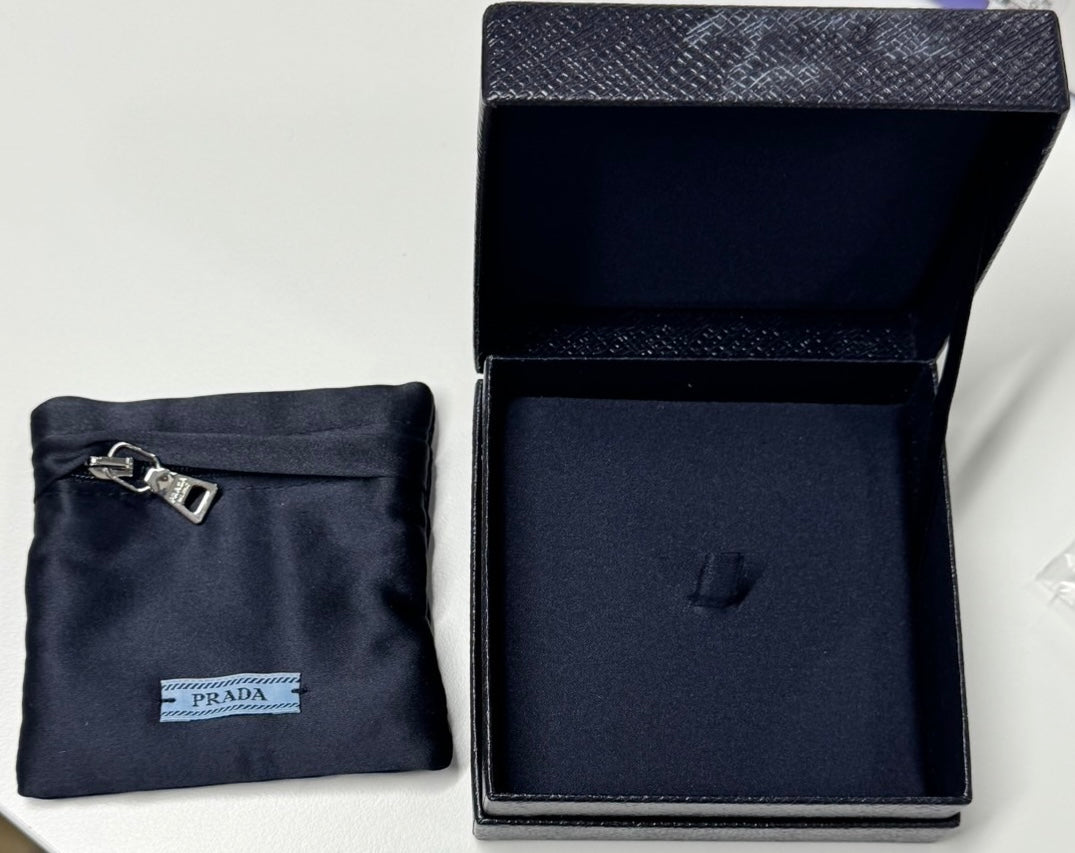 PRADA ブレスレット