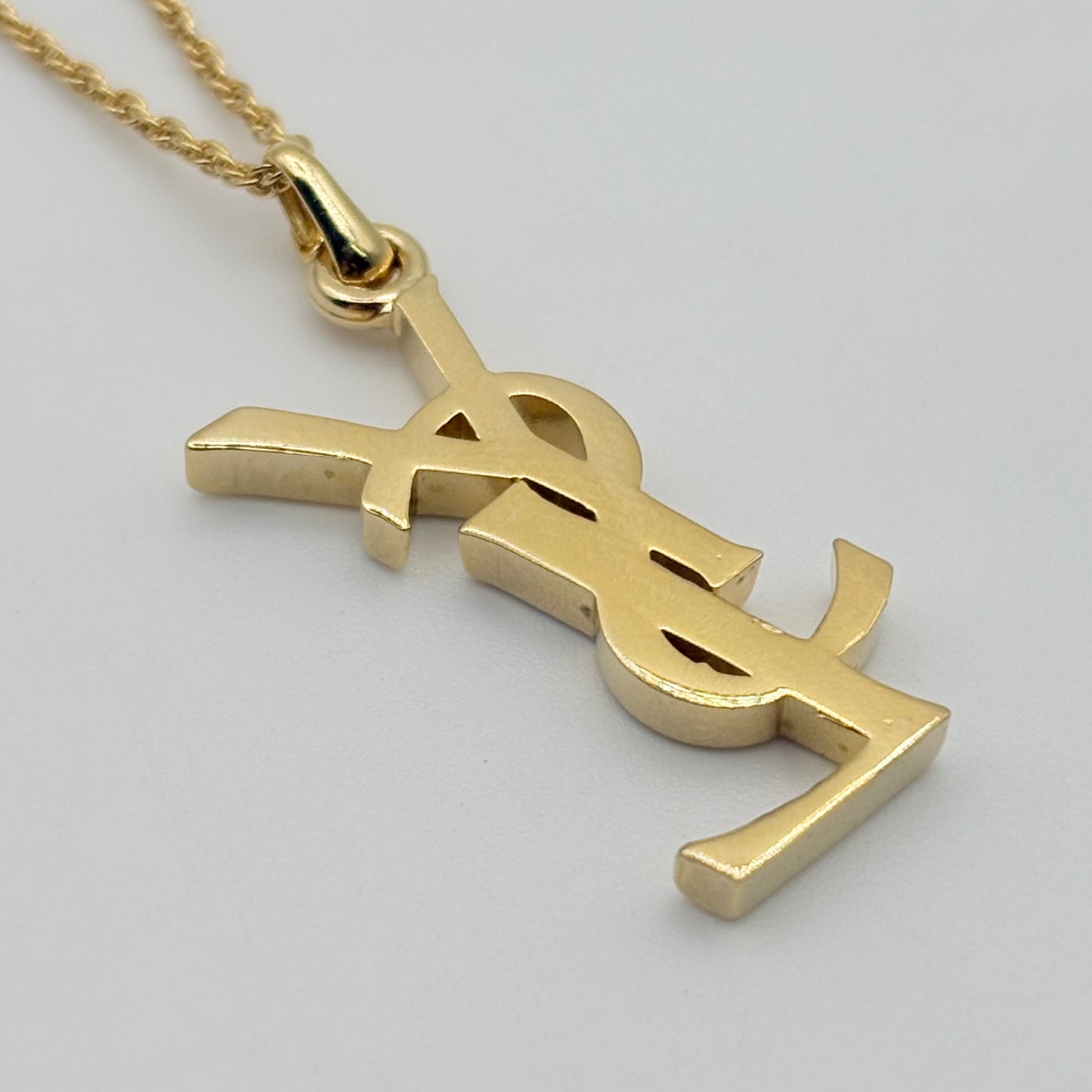 Yves Saint Laurent ネックレス