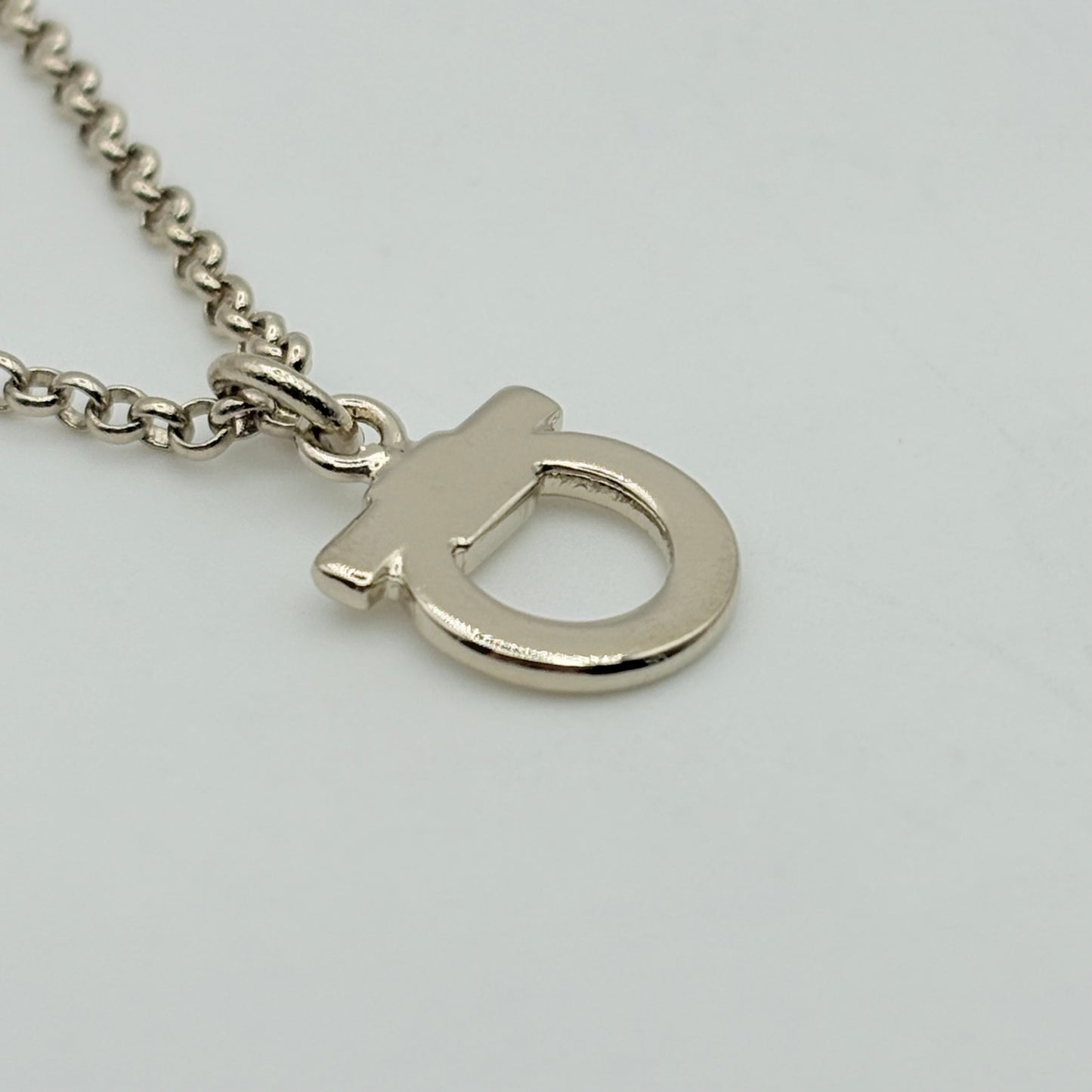 Ferragamo ネックレス