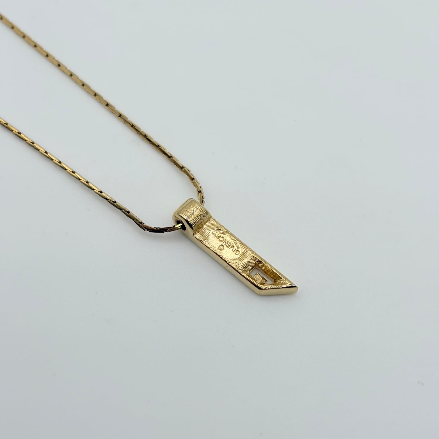 GIVENCHY ネックレス