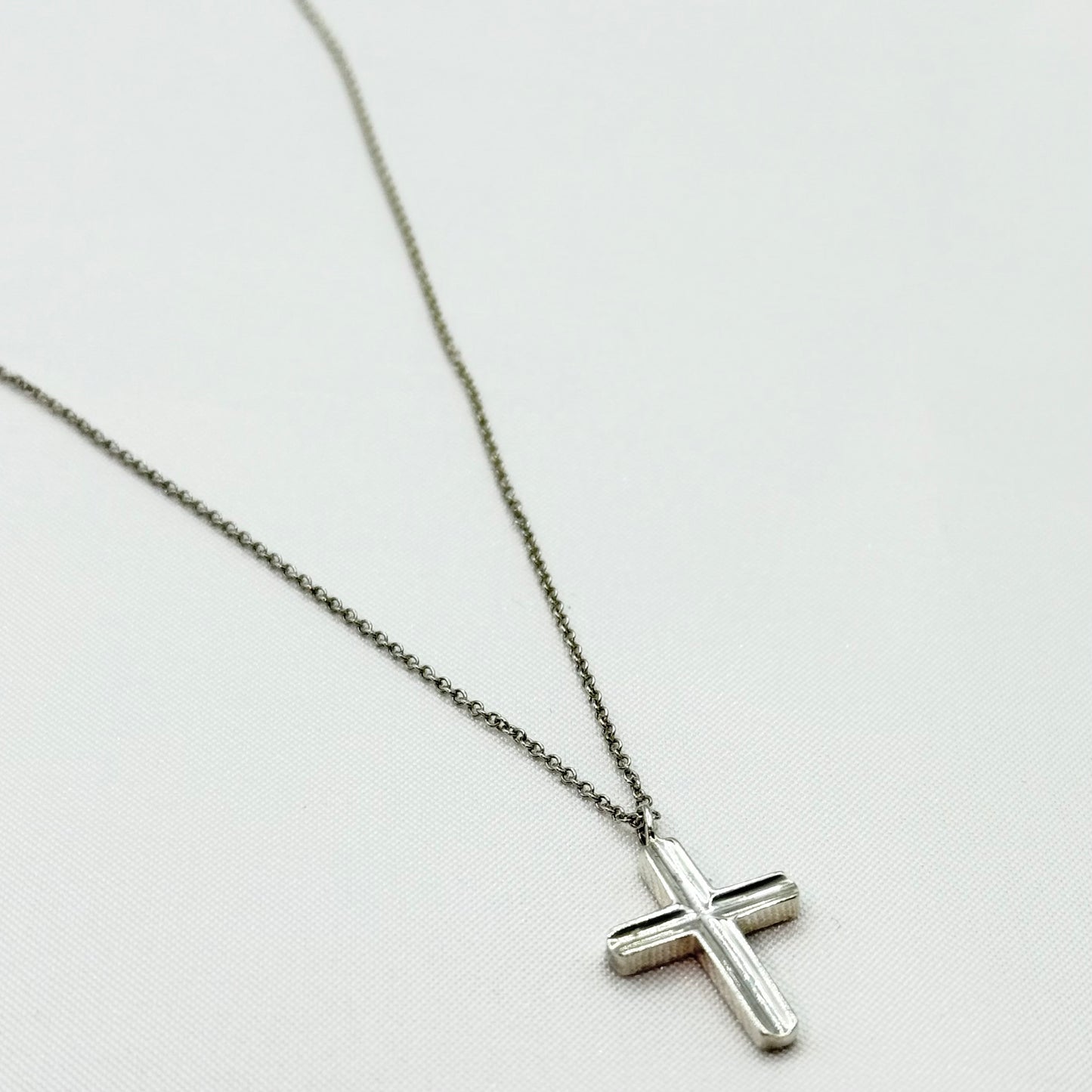 Tiffany＆Co. クロスネックレス 11
