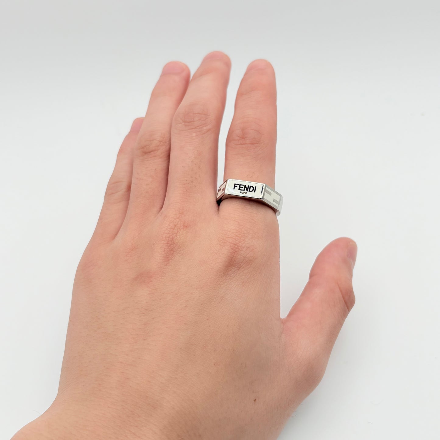 FENDI リング
