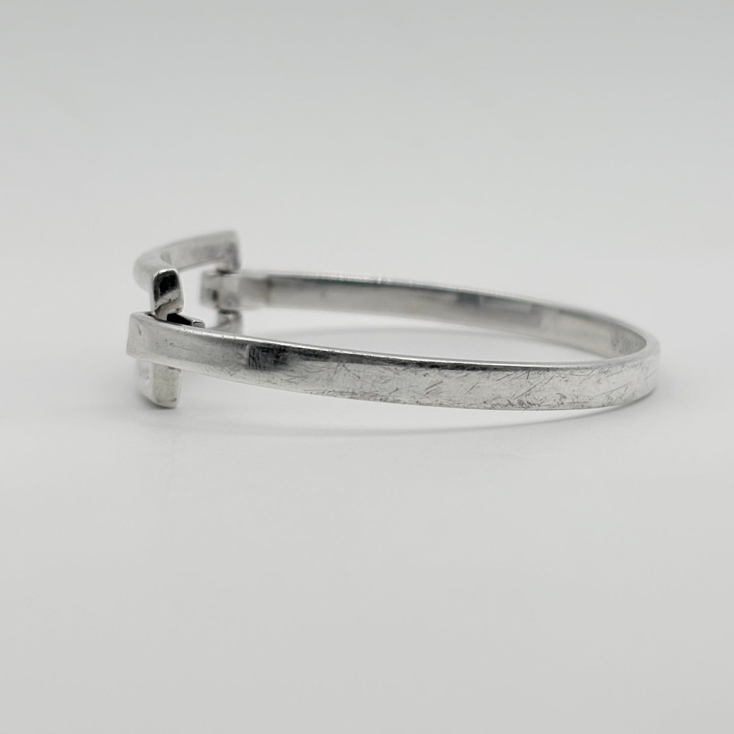 Tiffany&Co. バングル