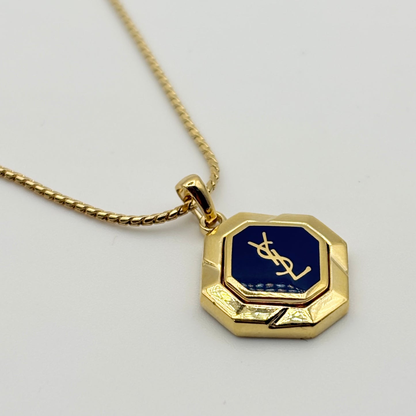 Yves Saint Laurent ネックレス