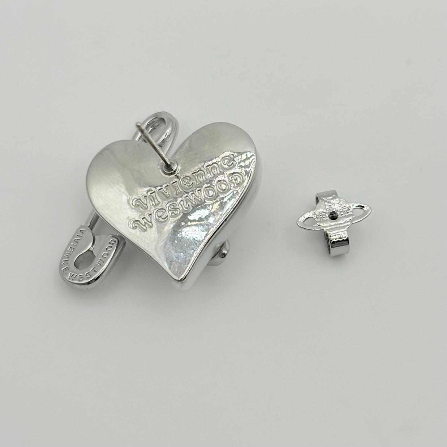 Vivienne Westwood ピアス