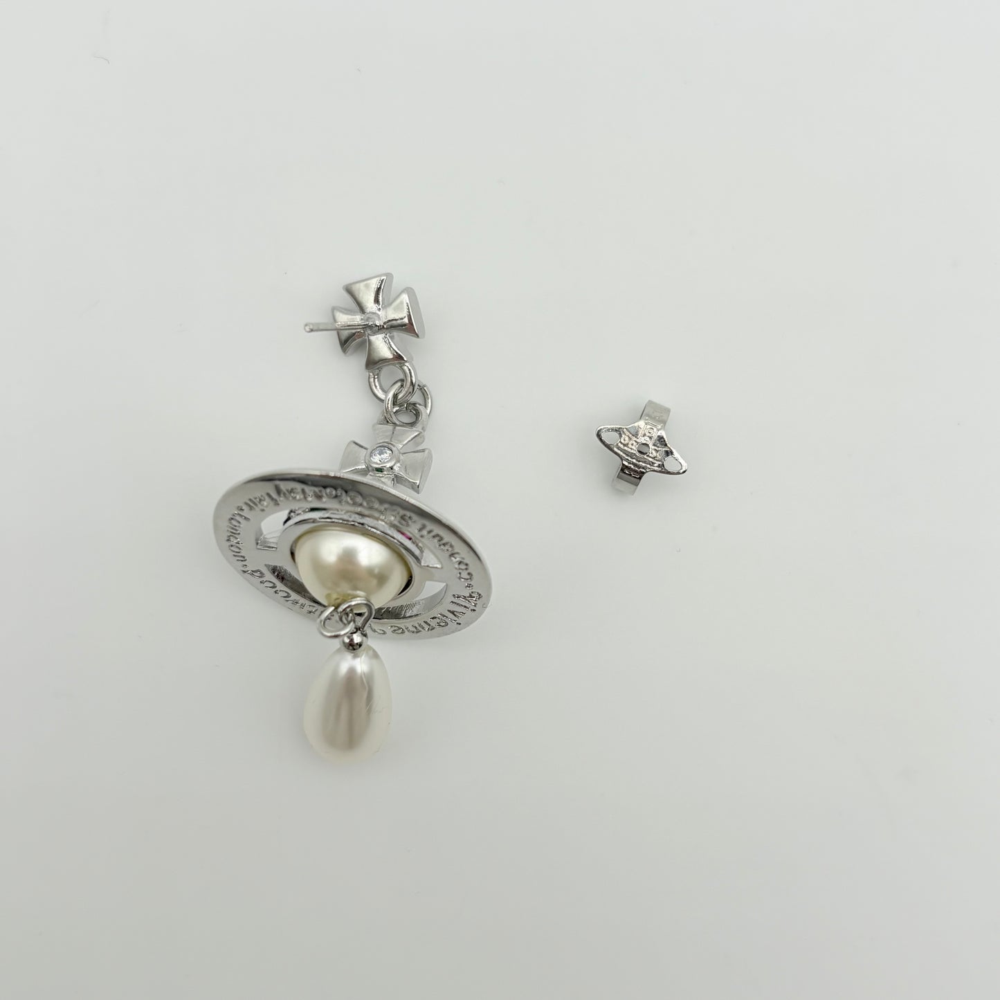 Vivienne Westwood ピアス