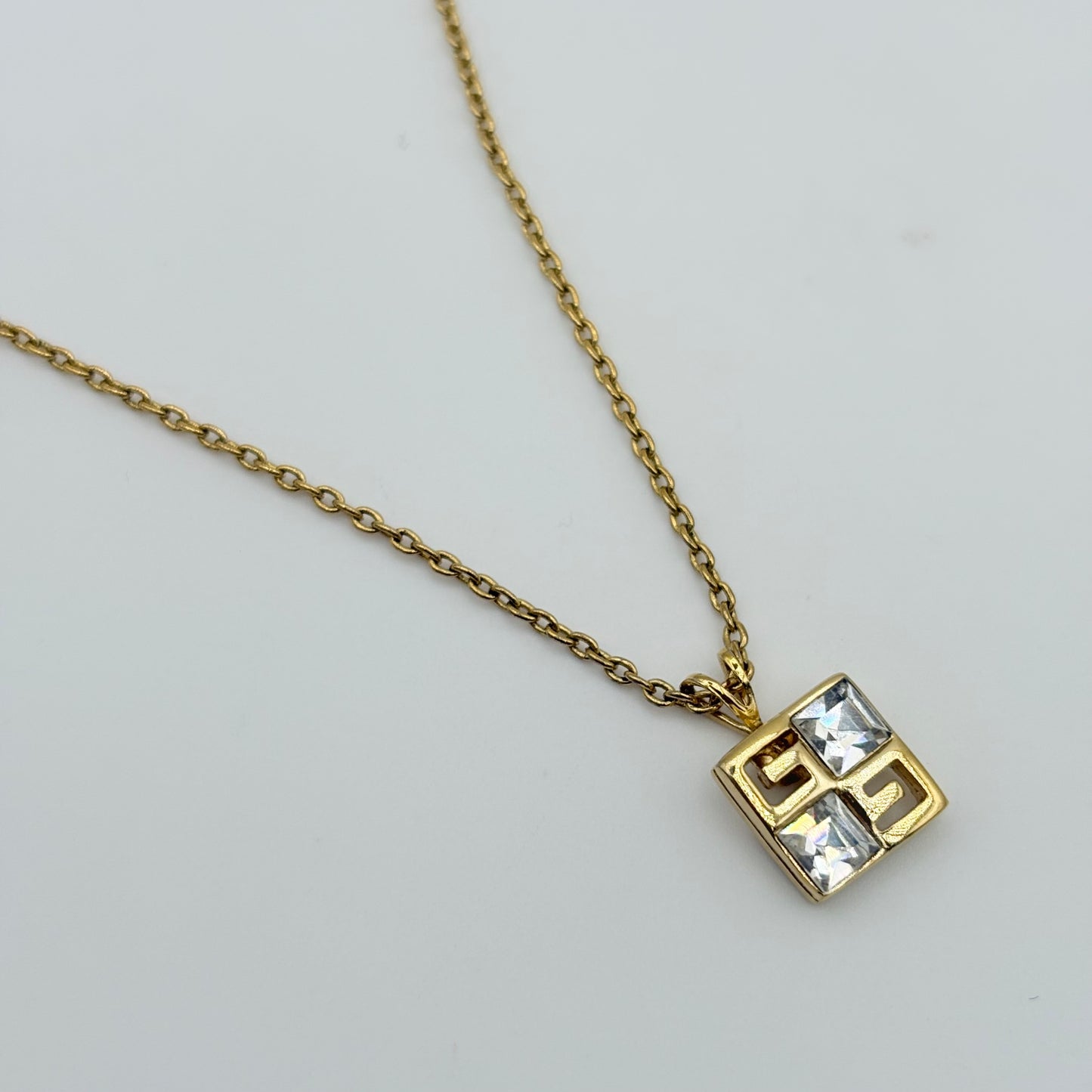 GIVENCHY ネックレス