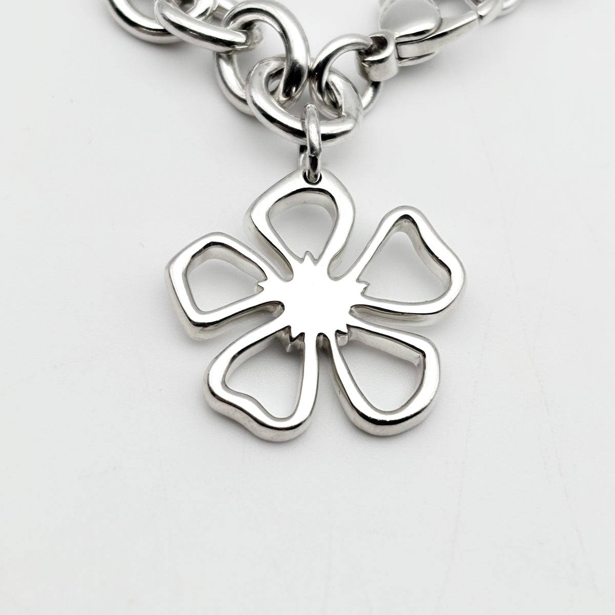 Tiffany&Co. フラワーチャームブレスレット