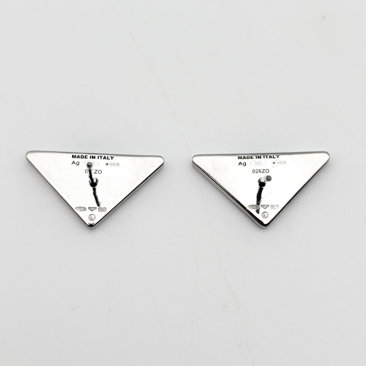 PRADA ピアス