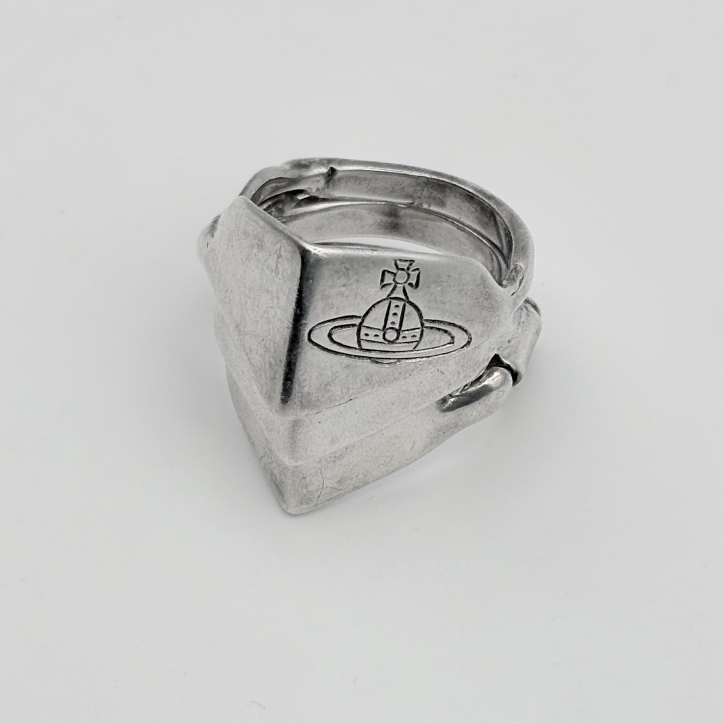 Vivienne Westwood リング