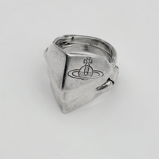 Vivienne Westwood リング