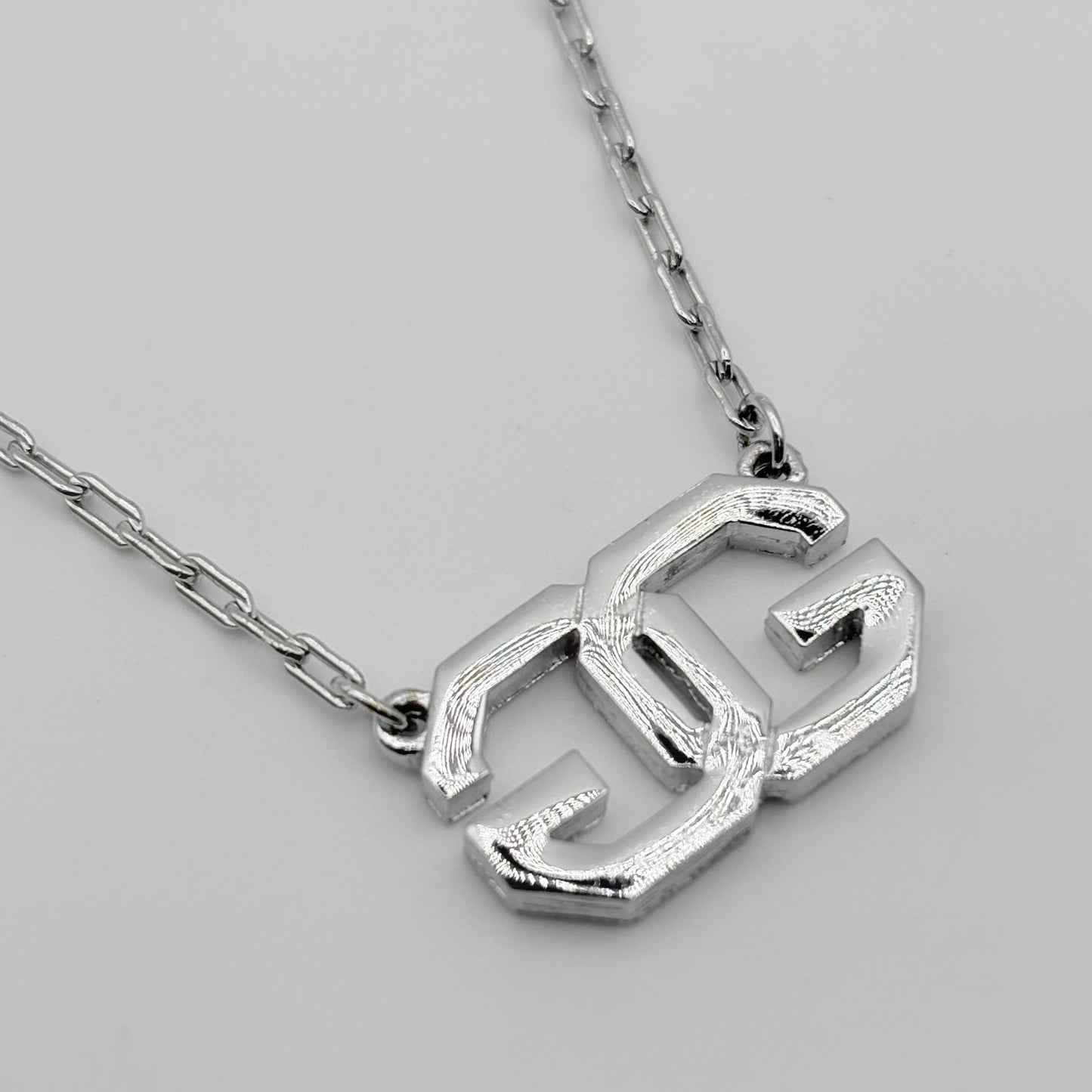 GIVENCHY ネックレス