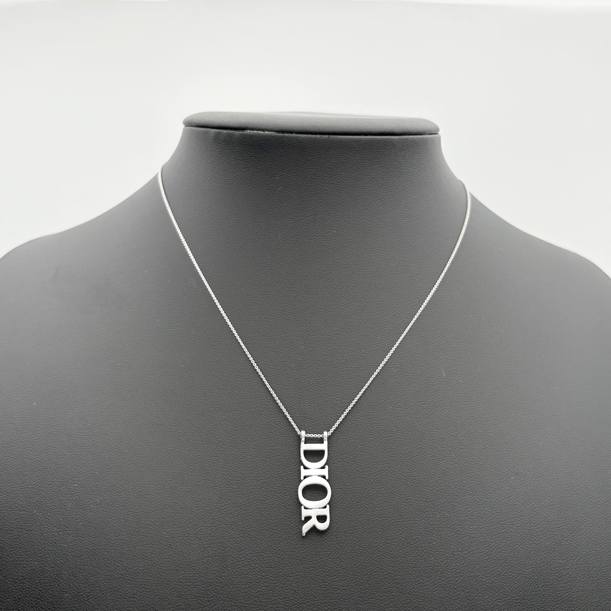 DIOR ネックレス