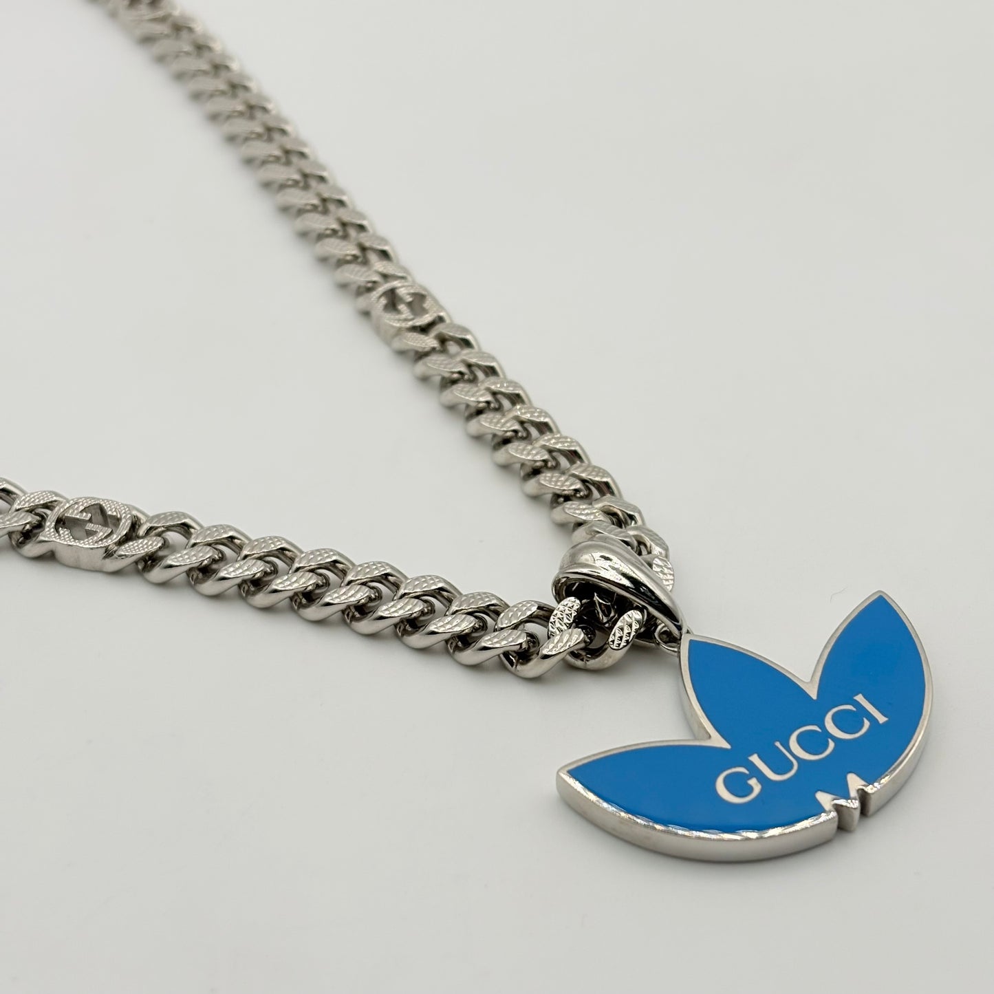 GUCCI adidas ネックレス