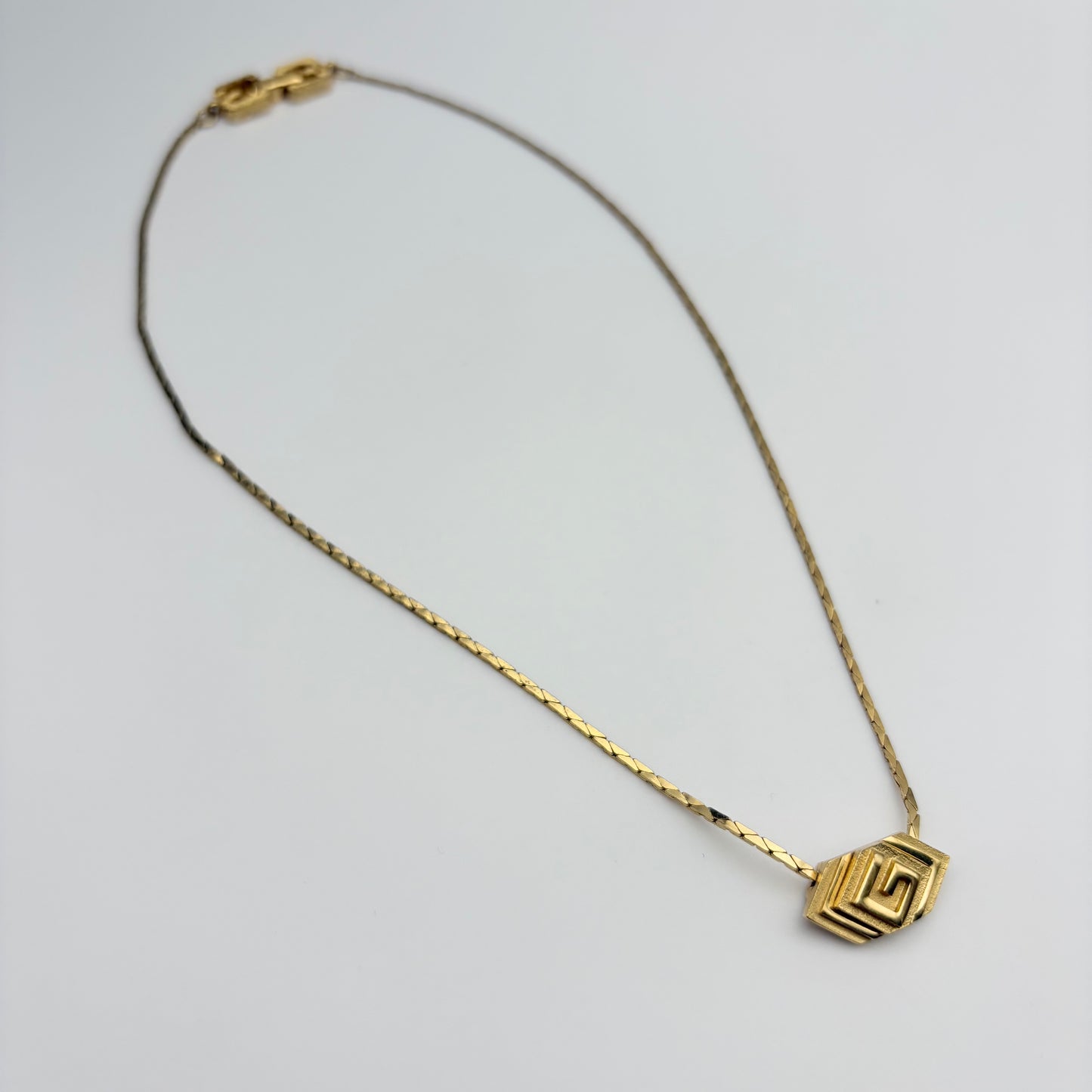 GIVENCHY ネックレス