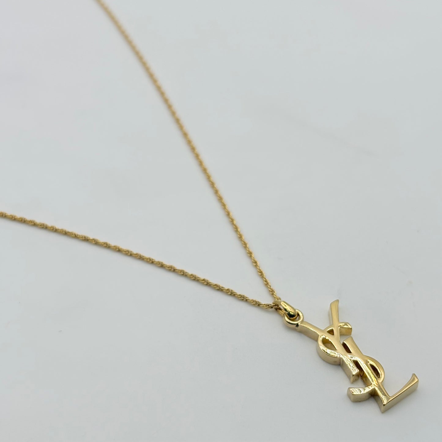 Yves Saint Laurent ネックレス