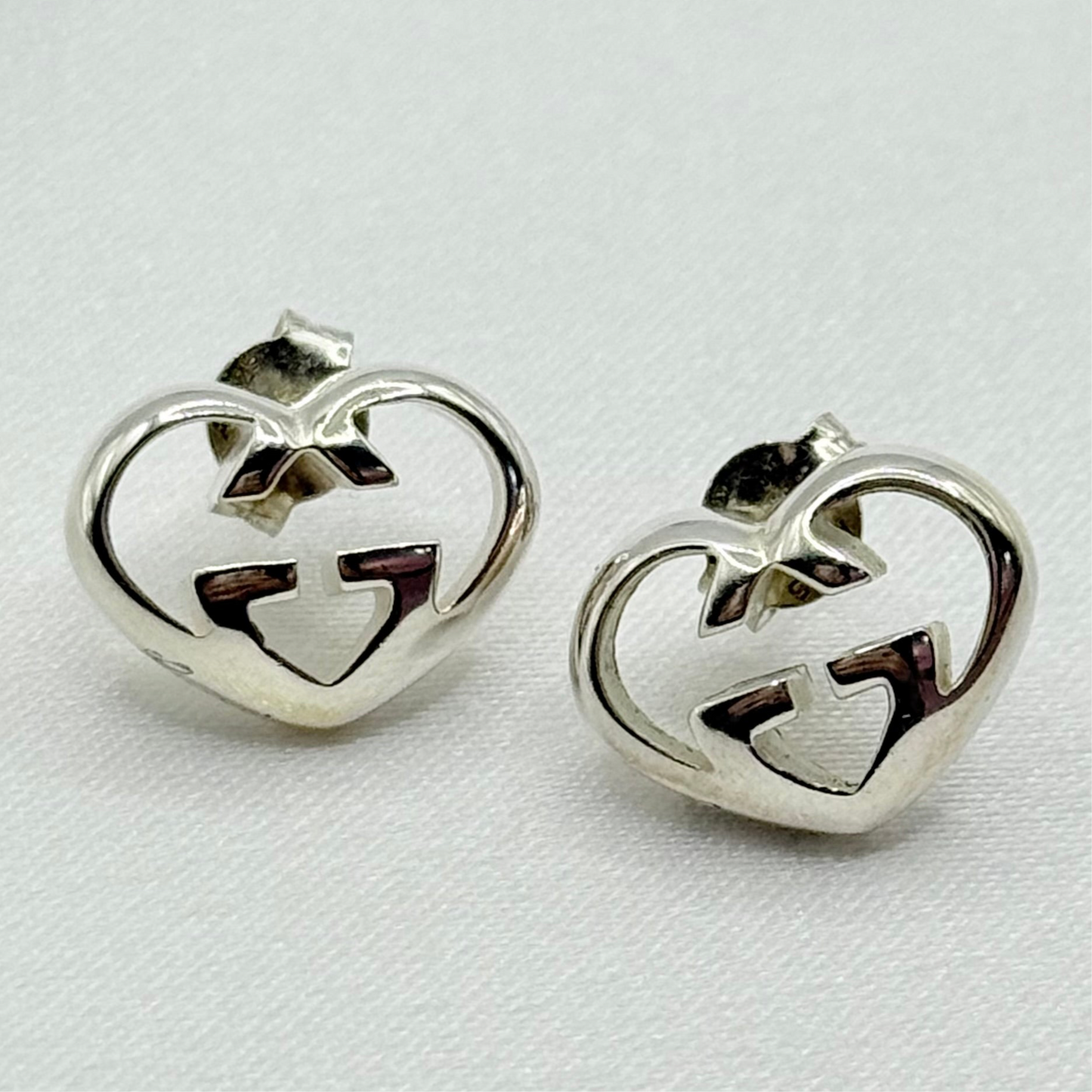 GUCCI ハートピアス　81