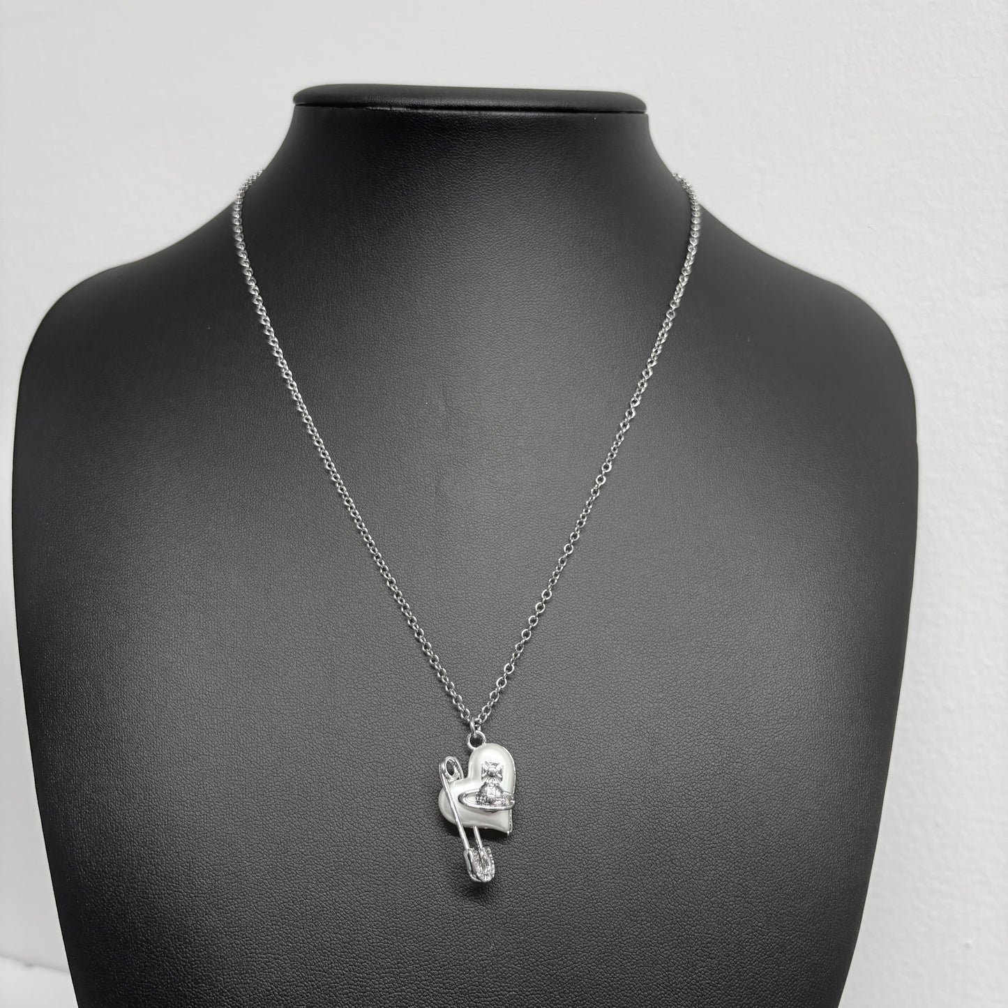 Vivienne Westwood ネックレス