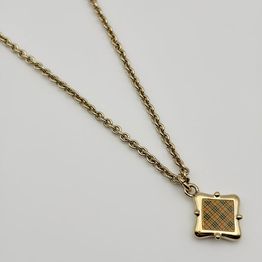 Burberry ネックレス