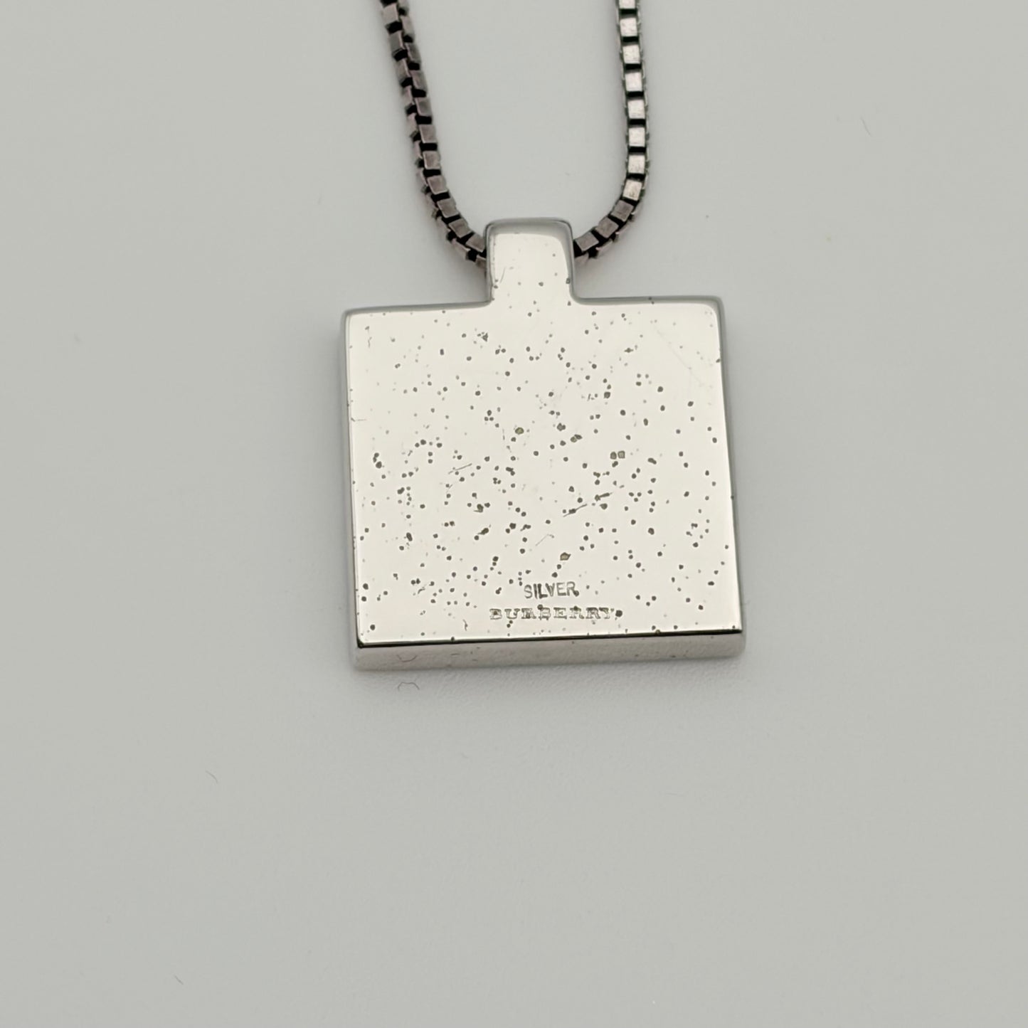 Burberry ネックレス