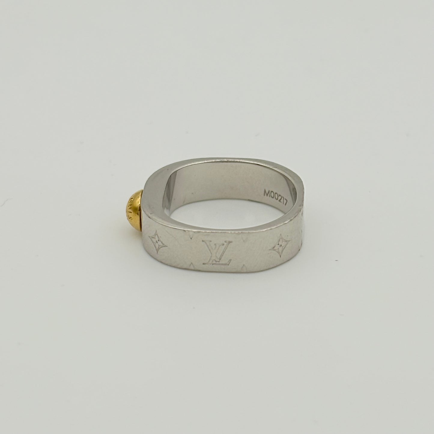 LOUIS VUITTON リング