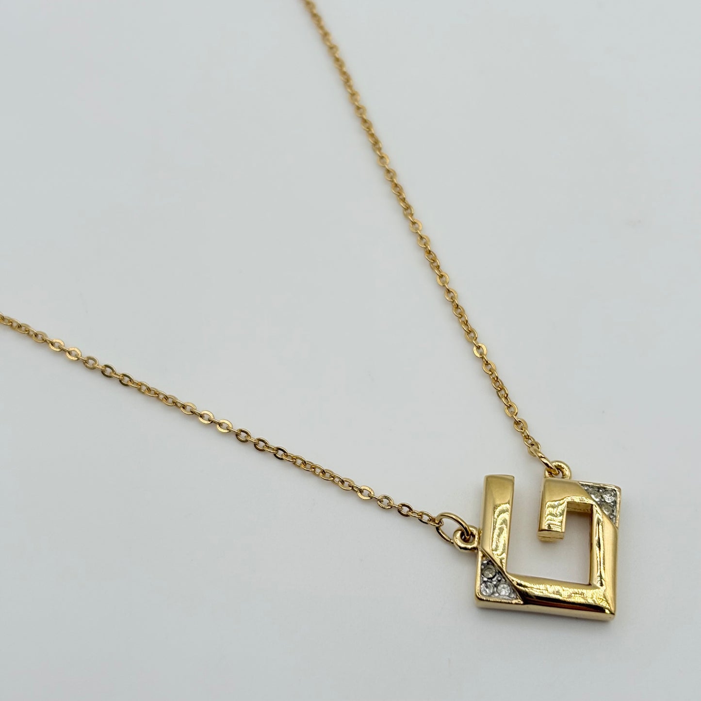 GIVENCHY ネックレス