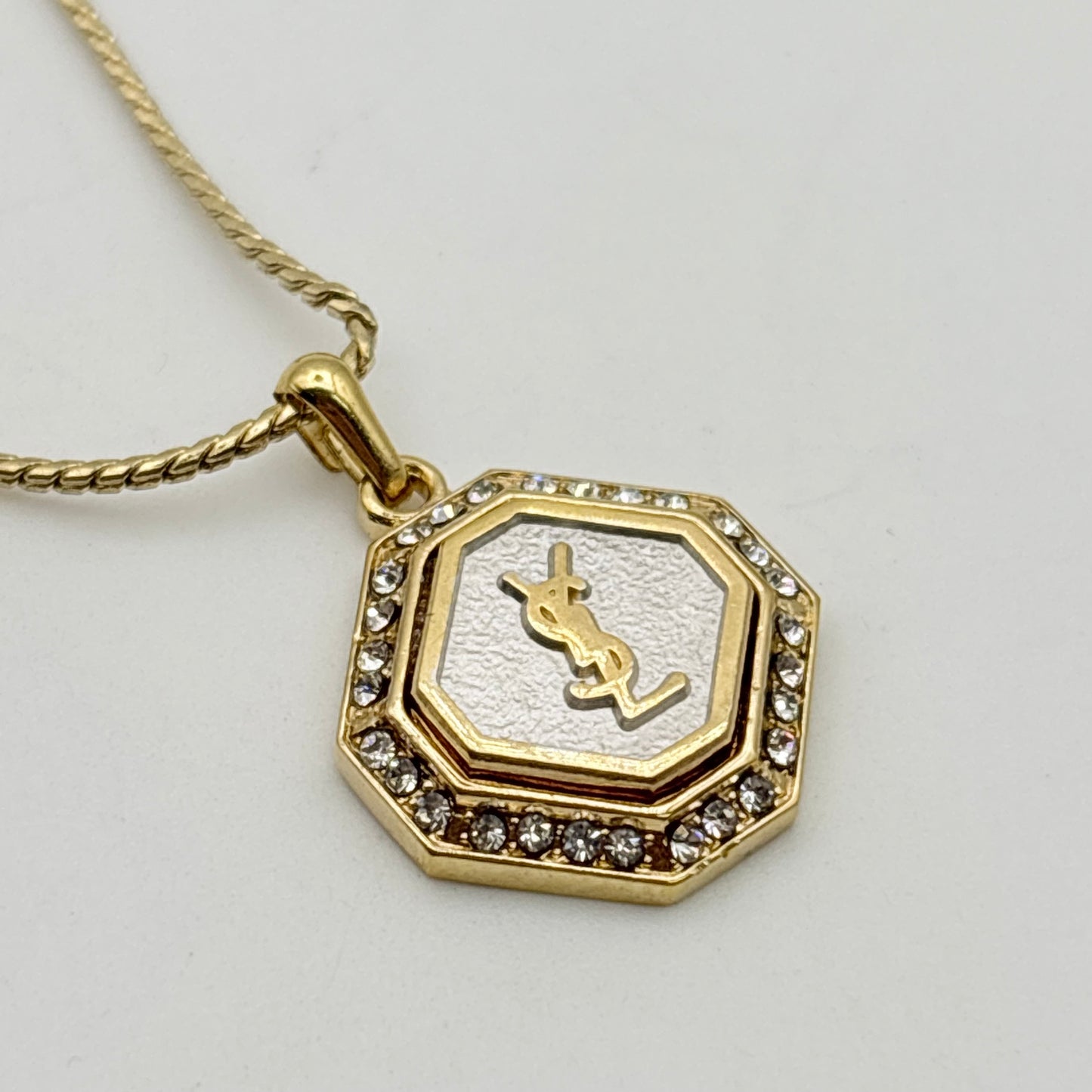 Yves Saint Laurent ネックレス