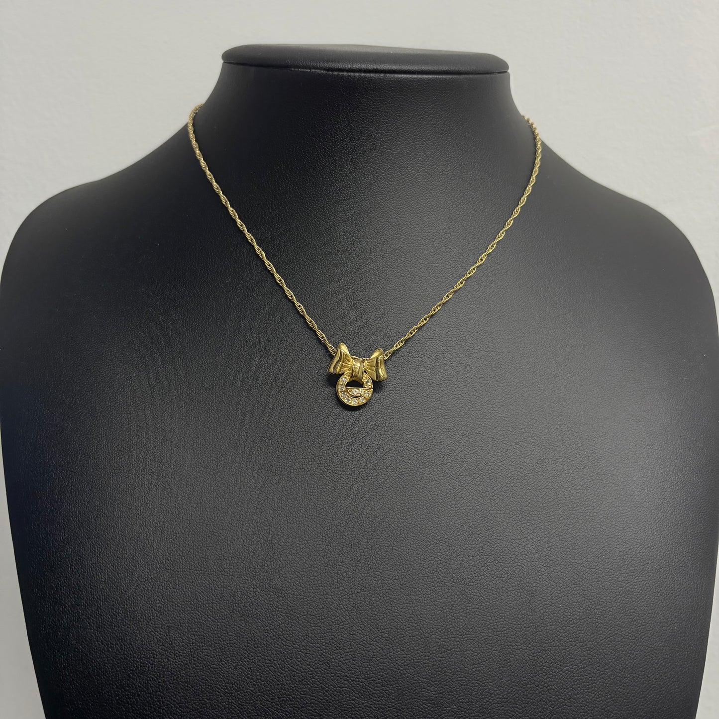 GIVENCHY ネックレス