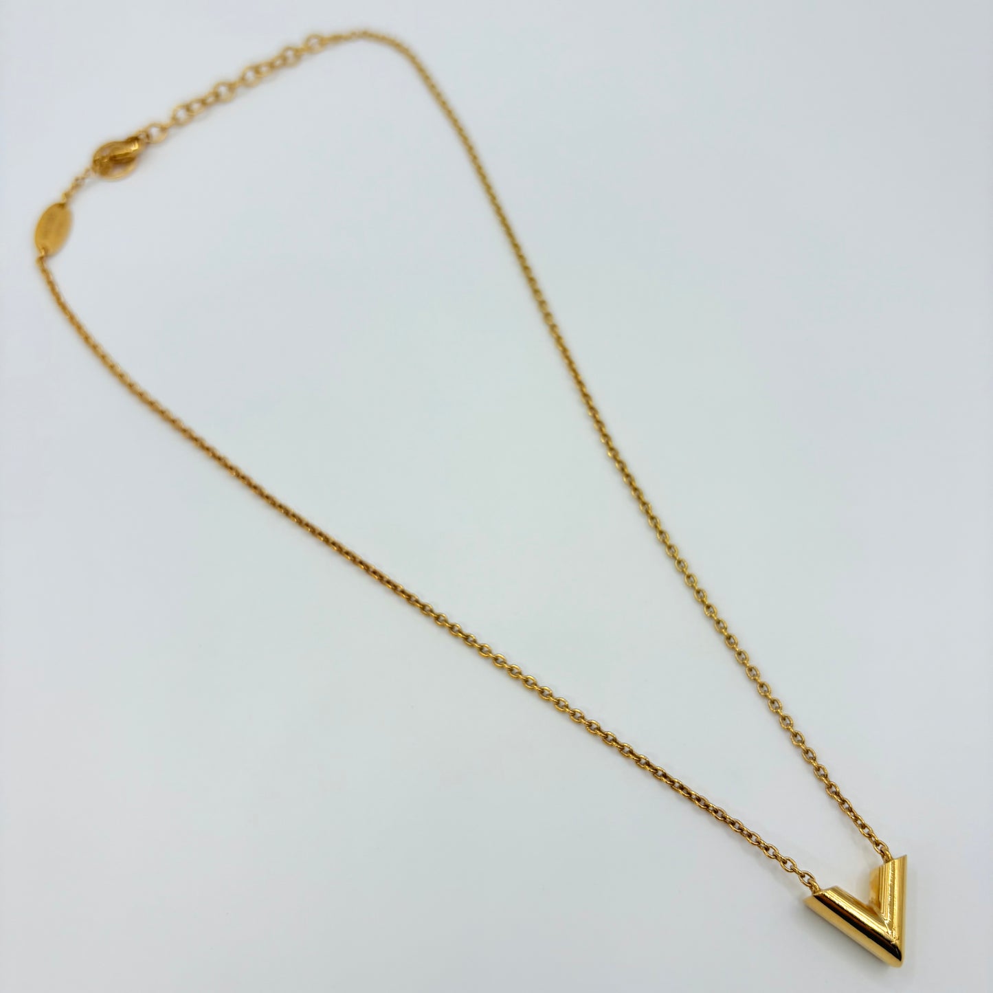 LOUIS VUITTON ネックレス
