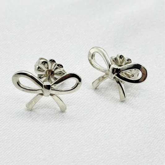 Tiffany＆Co. リボンピアス 31