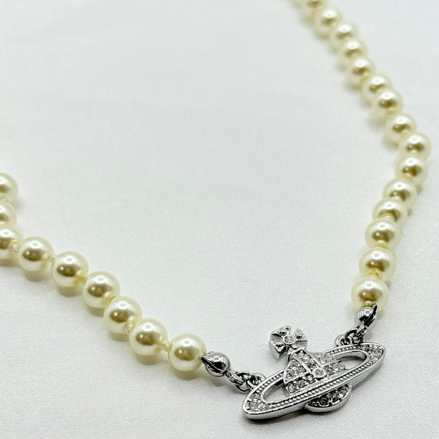 MINI BAS RELIEF PEARL Vivienne Westwood パールネックレス 116