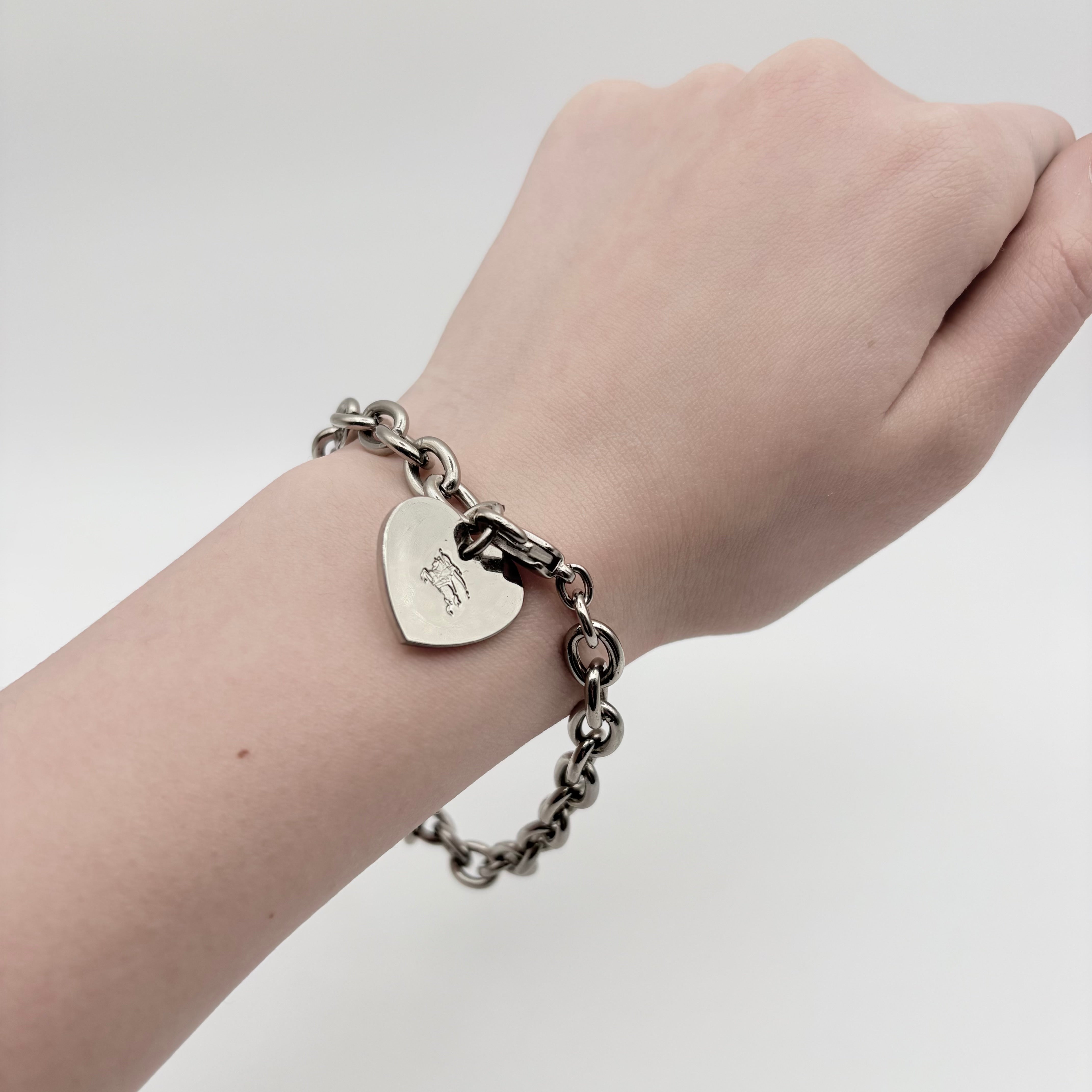 Burberry ブレスレット