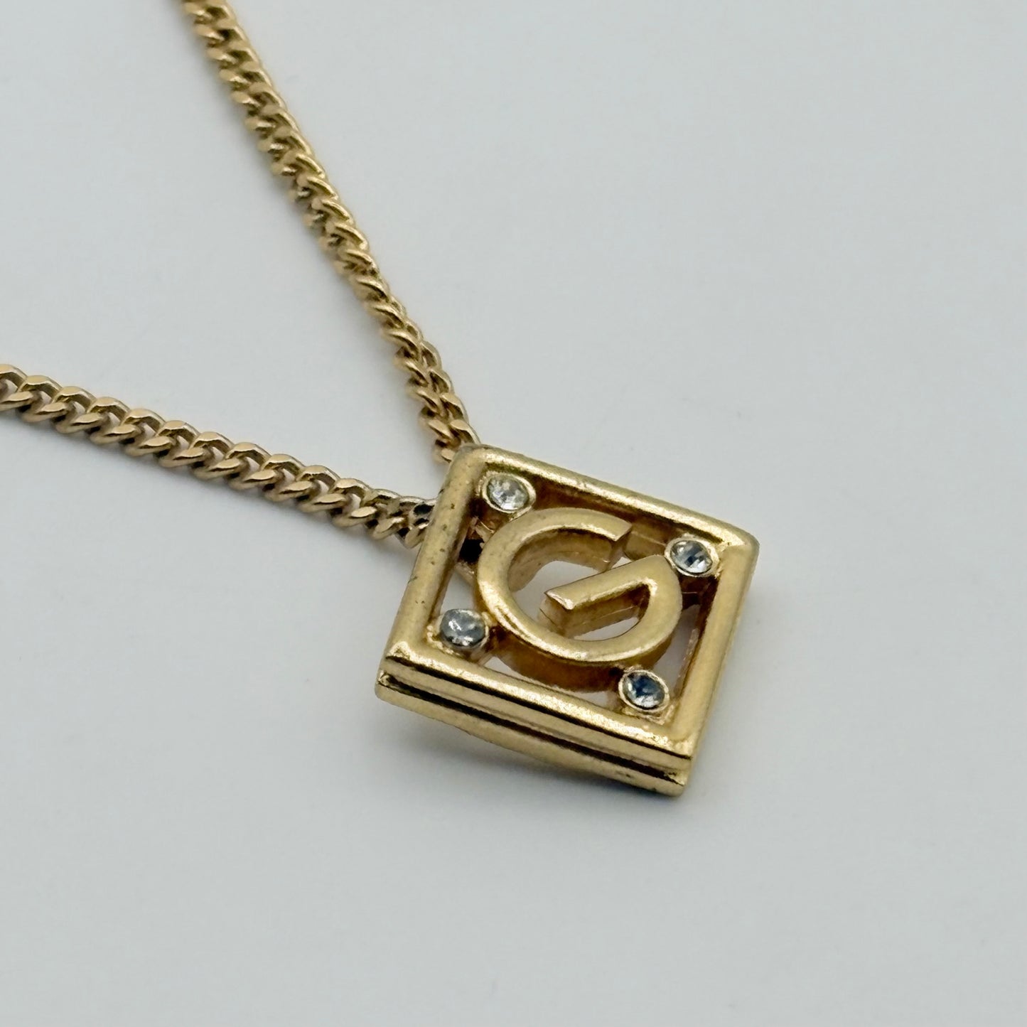GIVENCHY ネックレス