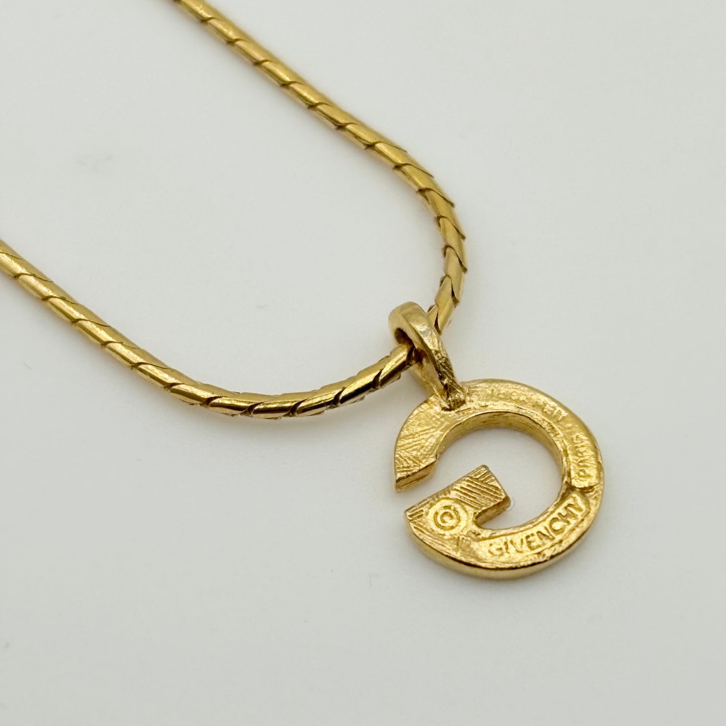GIVENCHY ネックレス
